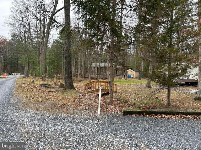 50 HEMLOCK TRL, Orrtanna, PA 17353