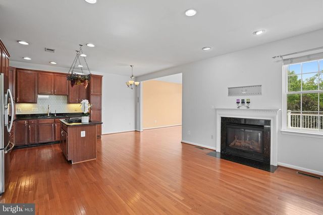 22585 WELBORNE MANOR SQ, Ashburn, VA 20148
