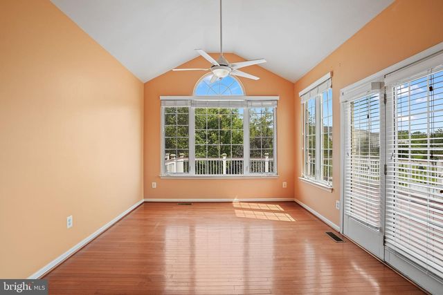 22585 WELBORNE MANOR SQ, Ashburn, VA 20148