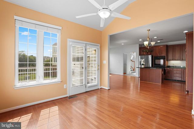 22585 WELBORNE MANOR SQ, Ashburn, VA 20148