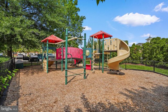 22585 WELBORNE MANOR SQ, Ashburn, VA 20148