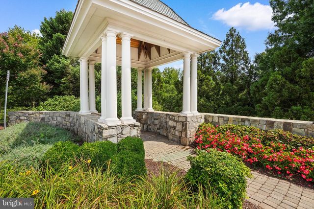 22585 WELBORNE MANOR SQ, Ashburn, VA 20148