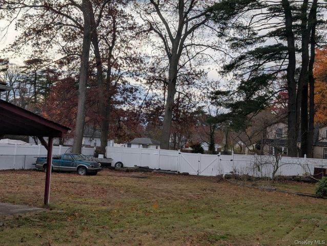 132 8th Street, Brentwood, NY 11717