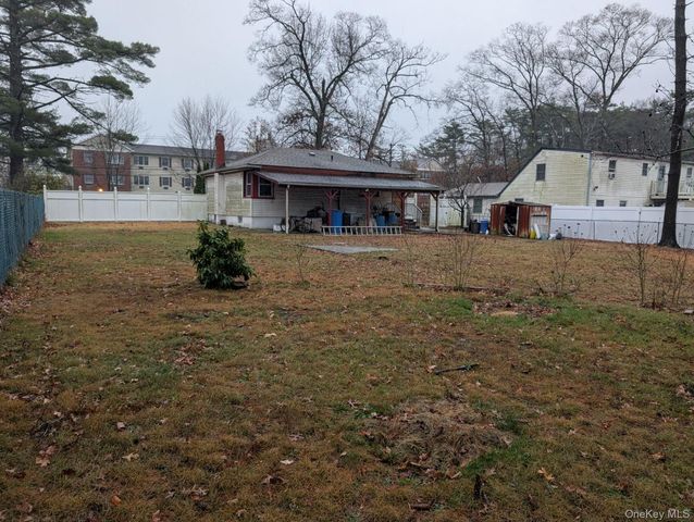 132 8th Street, Brentwood, NY 11717