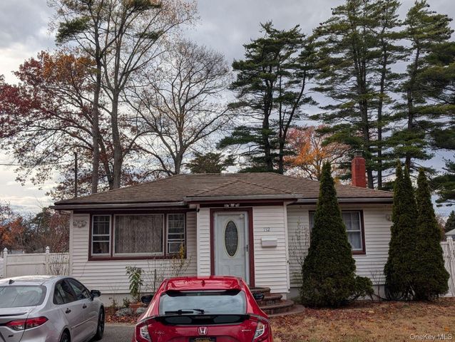 132 8th Street, Brentwood, NY 11717