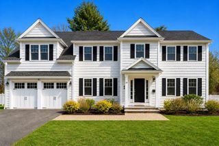 30 Redwing Rd, Wellesley, MA 02481