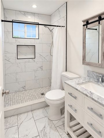 10846 Carmenita B, Whittier, CA 90605