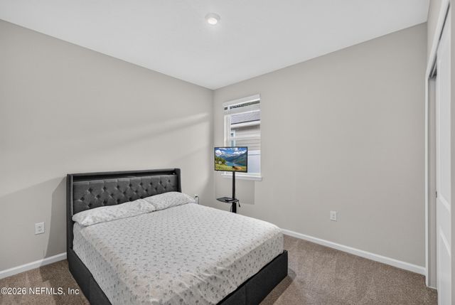 290 SPRUCE HILL Point, St. Johns, FL 32259