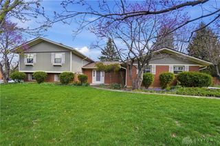 9964 Hummingbird Way, Dayton, OH 45458