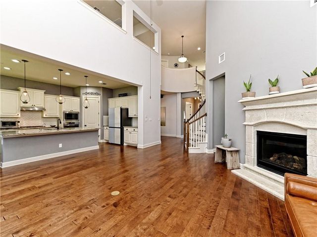 332 Quartz DR, Dripping Springs, TX 78620