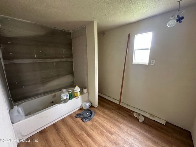 724 RENFRO Road, Jacksonville, FL 32218