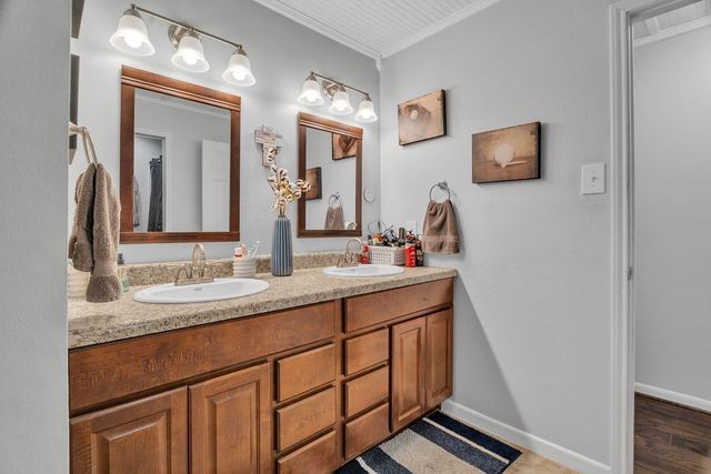 1108 Derrick Rd, Big Spring, TX 79720