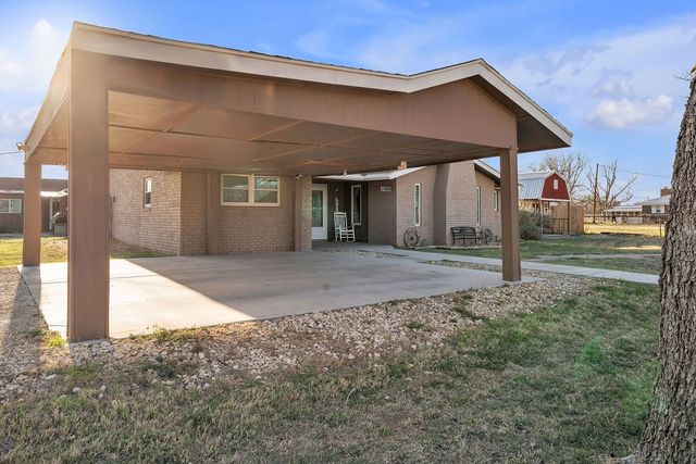 1108 Derrick Rd, Big Spring, TX 79720