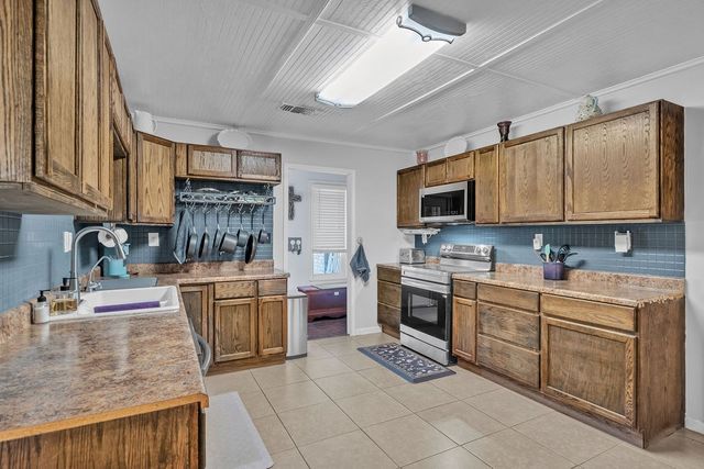 1108 Derrick Rd, Big Spring, TX 79720