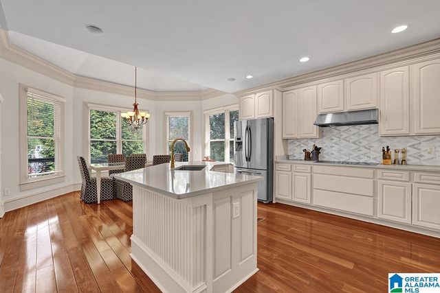 300 E STONE BROOK PLACE, Hoover, AL 35226
