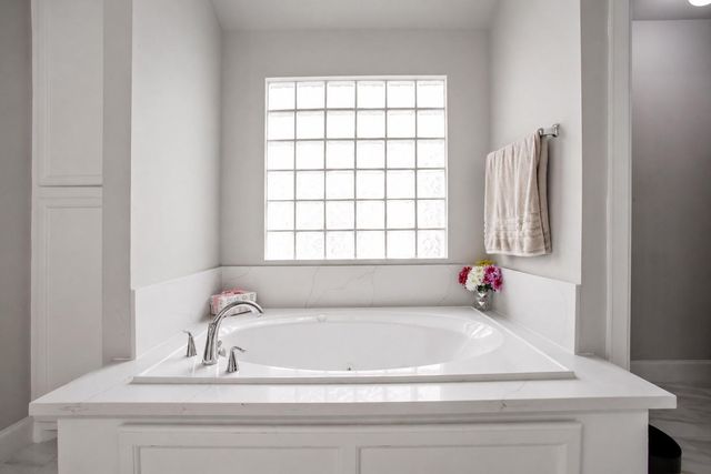 3728 Main Poplar Drive, Houston, TX 77025