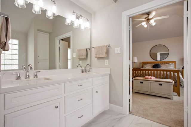 3728 Main Poplar Drive, Houston, TX 77025