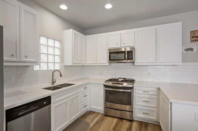 3728 Main Poplar Drive, Houston, TX 77025