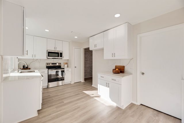 1136 Princeton Drive, Richardson, TX 75081