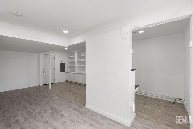 1825 Baker Street, Bakersfield, CA 93305