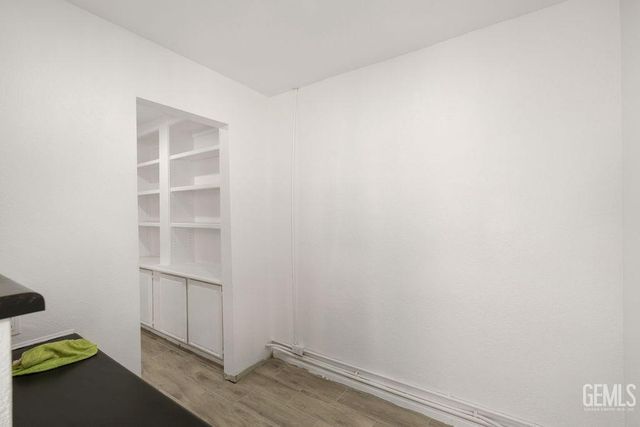 1825 Baker Street, Bakersfield, CA 93305