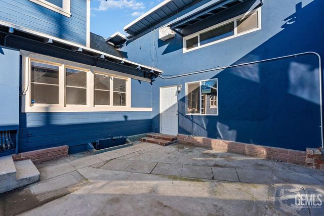 1825 Baker Street, Bakersfield, CA 93305