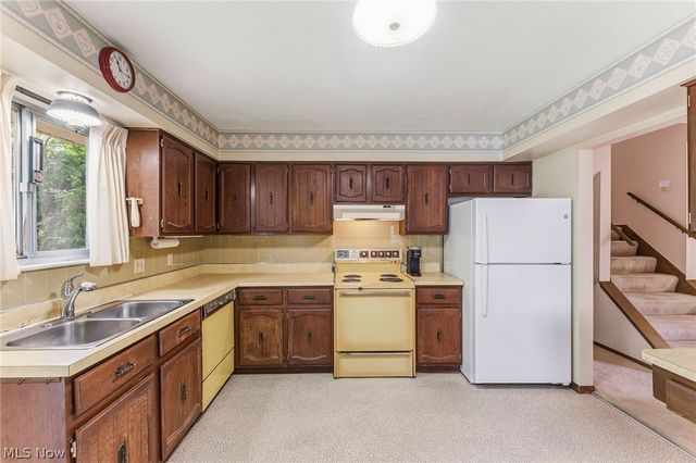 21820 Mastick Road, Fairview Park, OH 44126
