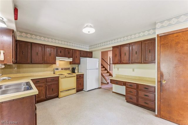21820 Mastick Road, Fairview Park, OH 44126