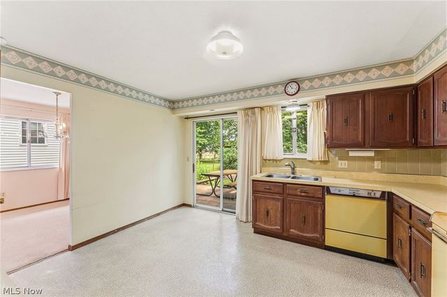 21820 Mastick Road, Fairview Park, OH 44126