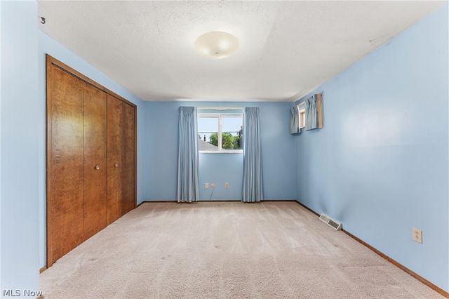 21820 Mastick Road, Fairview Park, OH 44126