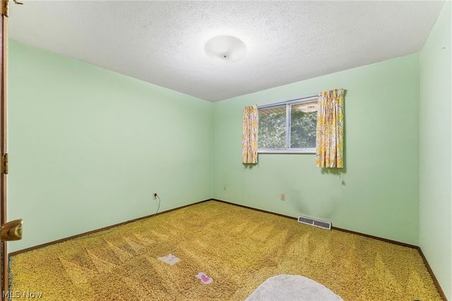 21820 Mastick Road, Fairview Park, OH 44126