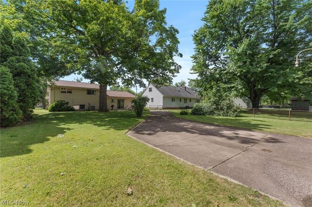 21820 Mastick Road, Fairview Park, OH 44126