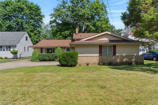 21820 Mastick Road, Fairview Park, OH 44126