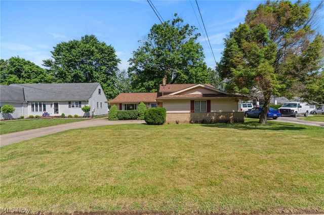 21820 Mastick Road, Fairview Park, OH 44126