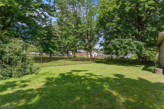 21820 Mastick Road, Fairview Park, OH 44126