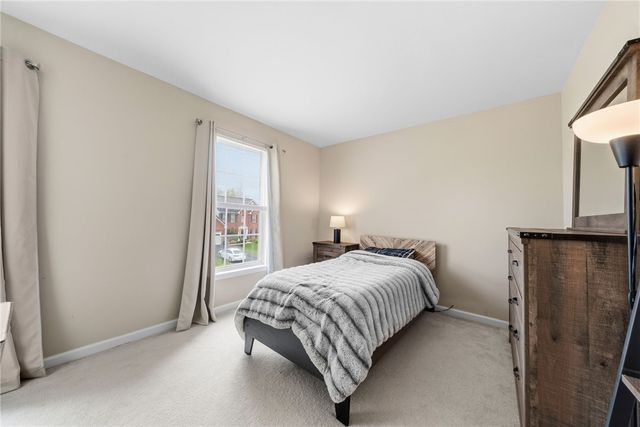 238 Gary Dr, Ohio Twp, PA 15143