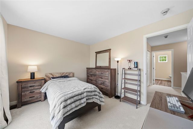 238 Gary Dr, Ohio Twp, PA 15143