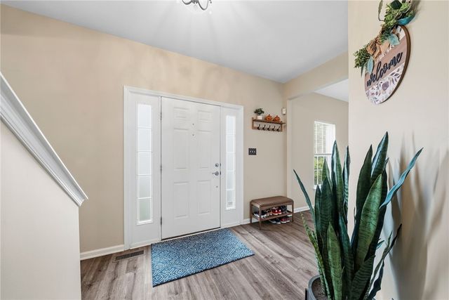 238 Gary Dr, Ohio Twp, PA 15143