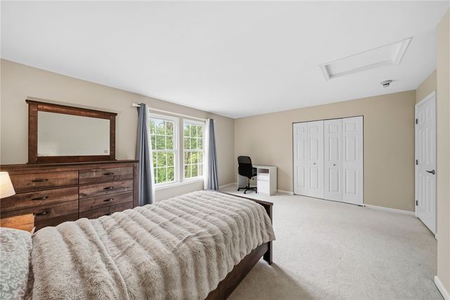 238 Gary Dr, Ohio Twp, PA 15143
