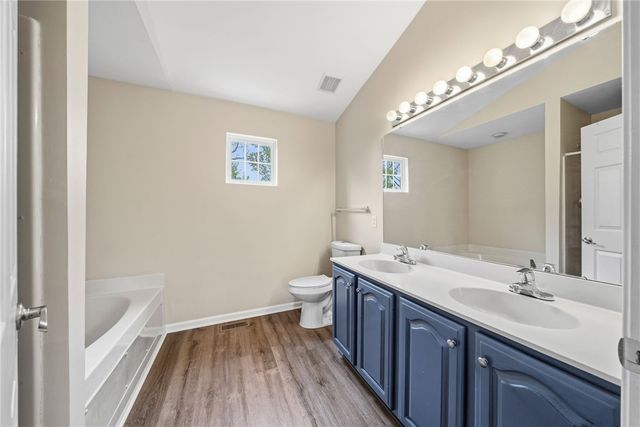 238 Gary Dr, Ohio Twp, PA 15143