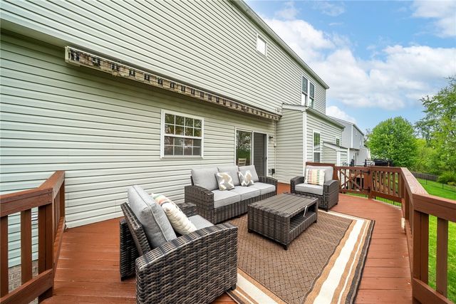 238 Gary Dr, Ohio Twp, PA 15143