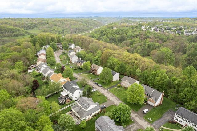 238 Gary Dr, Ohio Twp, PA 15143