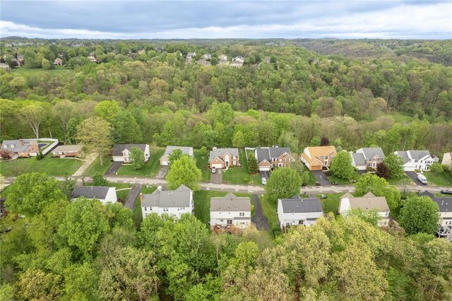 238 Gary Dr, Ohio Twp, PA 15143