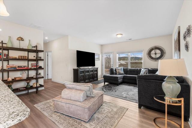 321 Collington Circle, Dalton, GA 30721