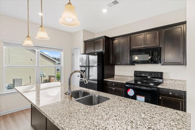 321 Collington Circle, Dalton, GA 30721