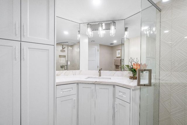 100 SE 5th Avenue 404, Boca Raton, FL 33432