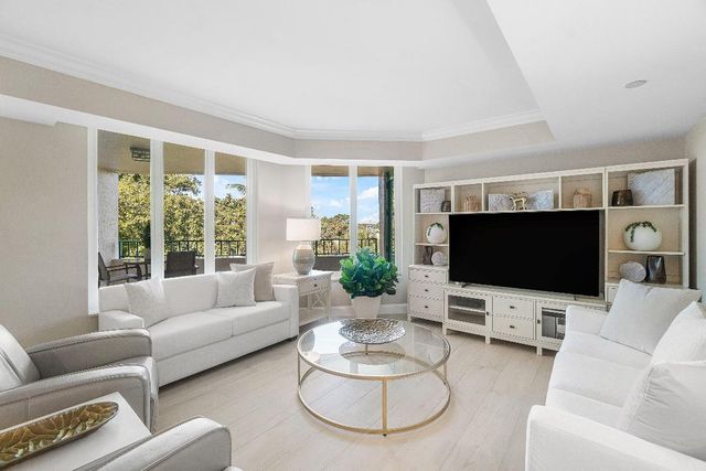 100 SE 5th Avenue 404, Boca Raton, FL 33432