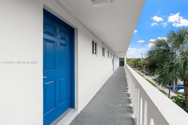 1170 NE 191st Street 35, Miami, FL 33179