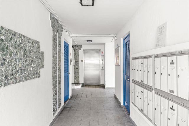1170 NE 191st Street 35, Miami, FL 33179