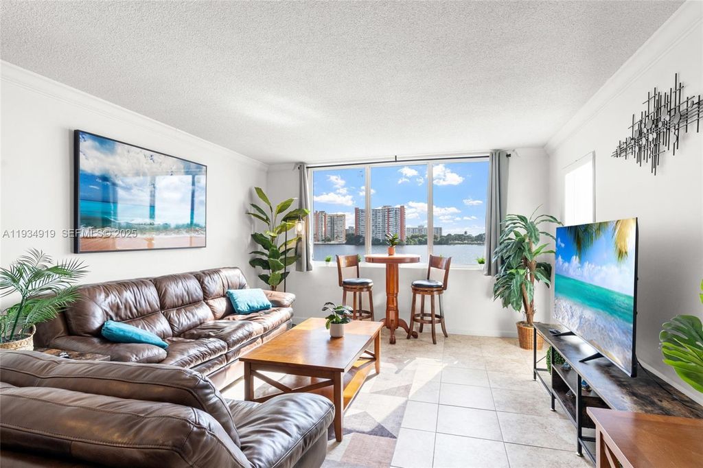 1170 NE 191st Street 35, Miami, FL 33179